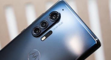Motorola Razr 5G 1.700 $ Karşılığında Piyasaya Sürüldü