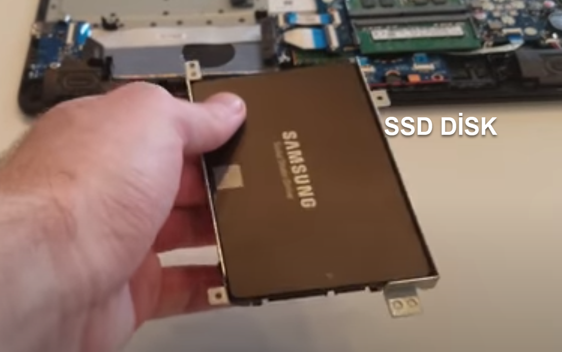 7 видит ssd. Ссд диск как сдать если не подошел. Ноутбук не видит ссд диск самсунг 586.