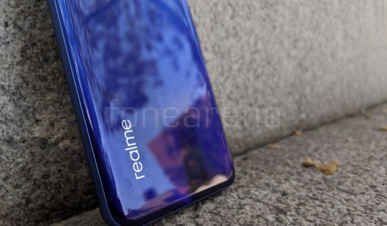 6000mAh batarya ile Realme akıllı telefon yakında