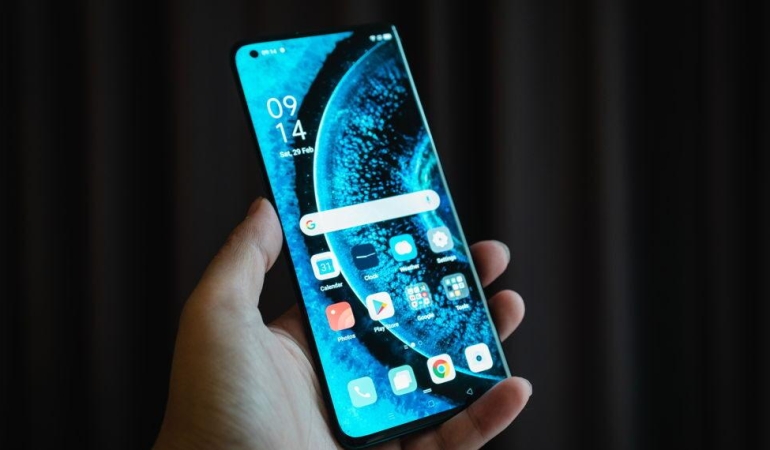 OPPO Find X2’nin Ekranı Nasıl Geliştirildi