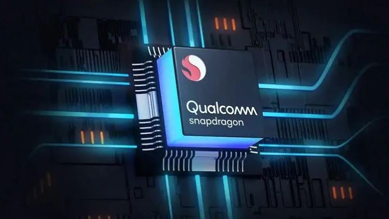Kullanıcılara Snapdragon 875 Ve Ekran Altı Kamera Sürprizi!