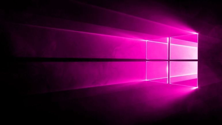 Windows 10 hatası, bilgisayarın yeniden başlatmaya zorlamasına neden oluyor, yolda düzeltiyor