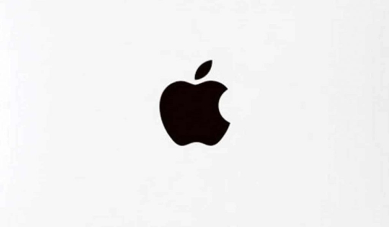 Apple Fabrikasında Çıkan Büyük Yangında Sekiz Kişi Öldü