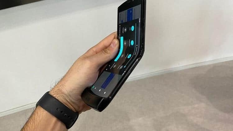 Motorola Razr 5G Versiyonu Böyle Mi Görünecek?