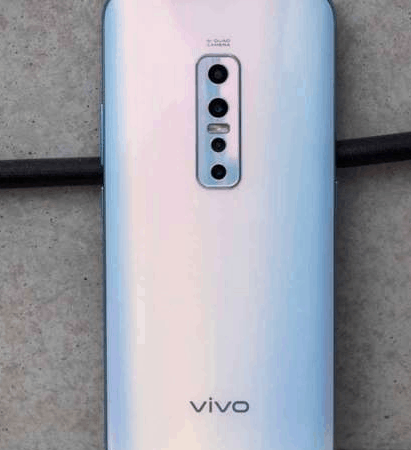 Vivo V20 SE, 48 MP Arka, 32 MP Ön Kamerasıya Tanıtıldı!