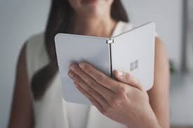 Microsoft Surface Duo teardown, Telefonun Dahili Özelliklerini ve Yapısını Sergiliyor