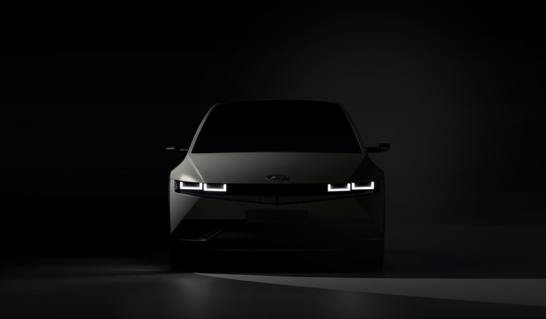 Hyundai, Ioniq 5 tamamen elektrikli crossover üretiminin teaser görüntülerini açıkladı