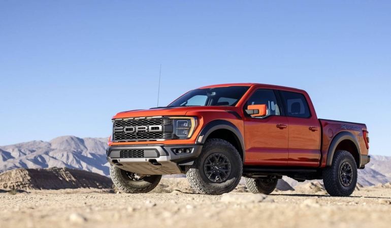 2021 Ford F-150 Raptor, canavar kamyon hiyerarşisini geri getiriyor