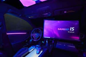 Bu Lexus Gamers's IS, Twitch topluluğunun seçenek ettiği araçtır