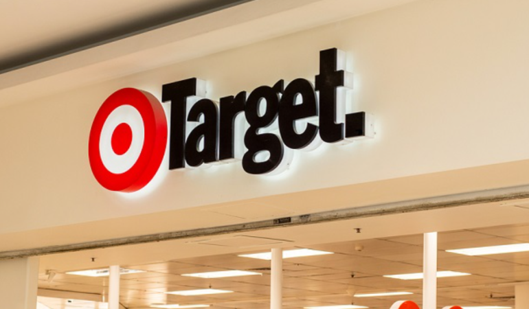 Target, Apple Ortaklığını Genişletiyor, Mağazaların İçinde Mini Mağazalar Açacak!