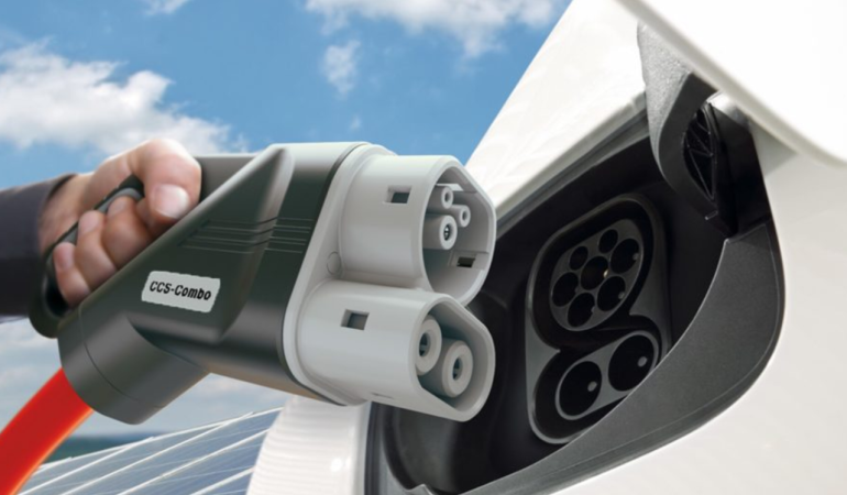 Elektrikli Otomobiller Evde 4 Saatte Şarj Edilebilecek!