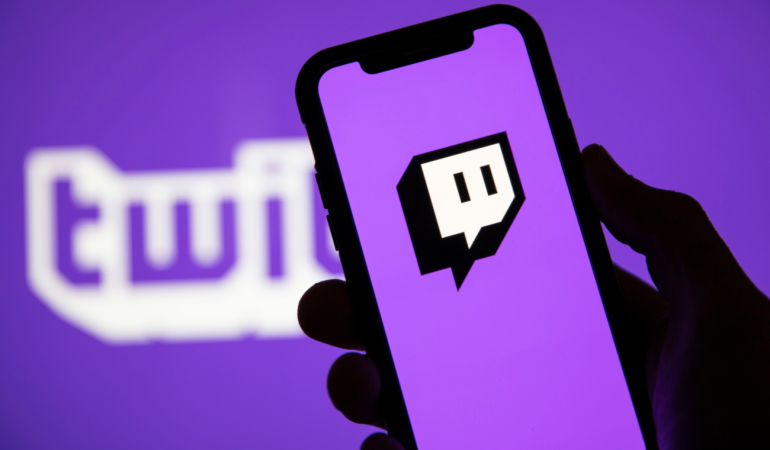 Twitch Yayınında Uyuyarak Binlerce Dolar Kazanıyorlar!