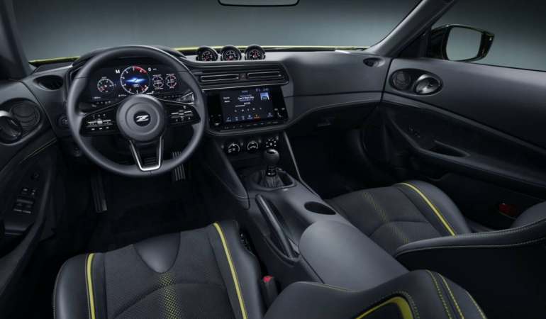 2022 Nissan Z’nin 400HP V6 motoru olacağı ve 34.995 dolarlık taban fiyatı olacağı varsayılıyor.