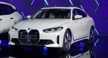 2022 BMW i4 tamamen elektrikli sedan, M gücünü makul menzil ile birleştiriyor