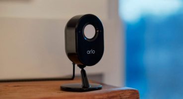 Arlo Essential İç Mekan Kamerası artık ön sipariş için mevcut