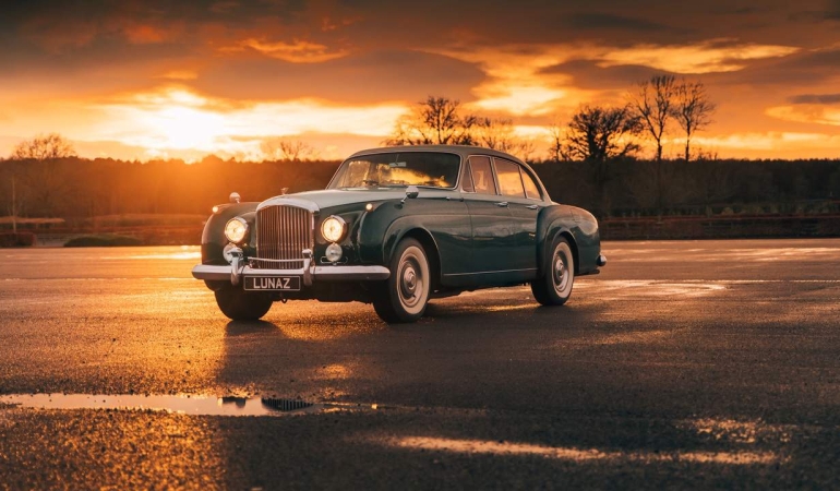 Lunaz, elektrikli İngiliz otomobil serisine klasik Bentley’leri ekledi