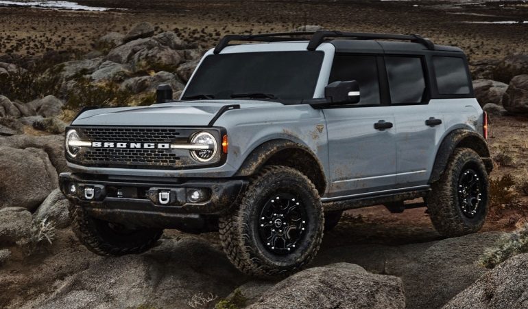Bazı Ford Bronco alıcıları gelecek yıla kadar araçlarını almayacak