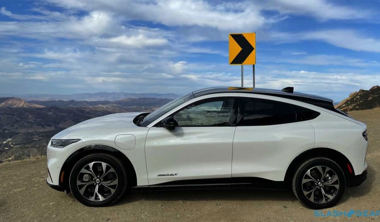 Ford, teslim edilen az sayıda Mustang Mach-E EV’yi geri çağırdı