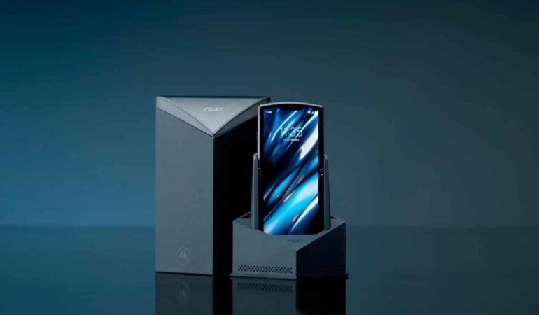 Motorola Razr 5G, Android 11 güncellemesini almaya başladı