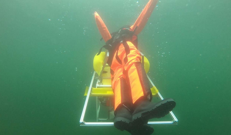 Alman araştırmacılar boğulmaları önlemek için otonom bir su altı robotu yarattı