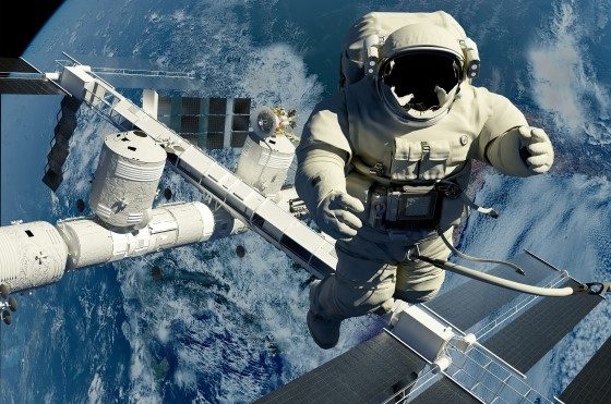 Astronotlar, ISS güneş paneli yükseltmeleri için hazırlanan ikinci uzay yürüyüşünü tamamladı
