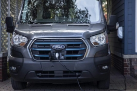 2022-ford-e-transit-1-1280x720