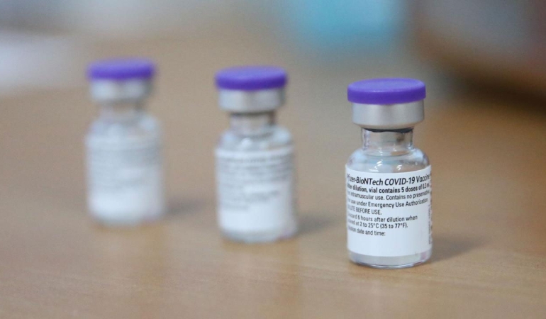 FDA, Üçüncü Doz BioNTech Aşısında Yaş Sınırının 16 Olmasını Çoğunluk Reddetti.