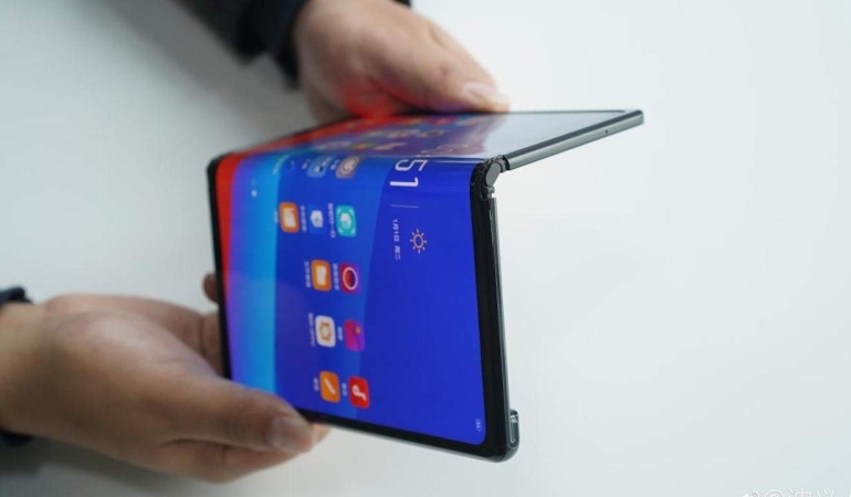 Bir Katlanabilir Telefon Daha Geliyor! Katlanabilir Google Pixel Fold Bu Sene Gelebilir.