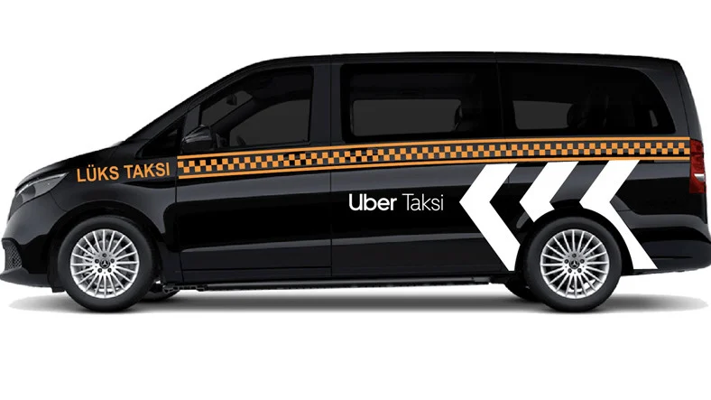 buralar-yine-karisacak-uber-istanbul-da-siyah-taksi-hizmetini-baslatti-1645447353