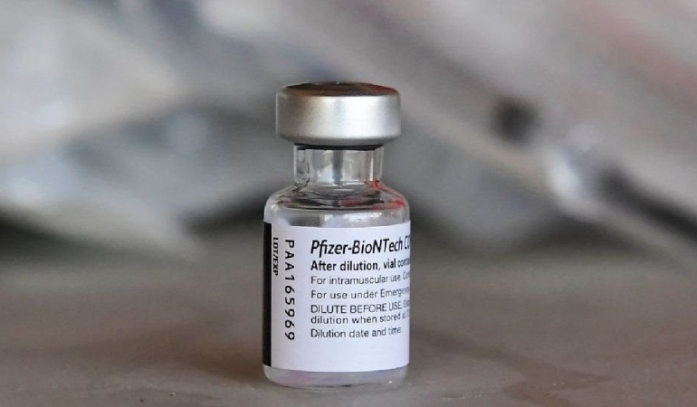 Pfizer-BioNTech, COVID Aşısını 5 Yaş Altına Acil Kullanım Başvurusunu Beklemeye Aldı