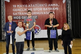 19-mayis-satranc-turnuvasinda-oduller-sahiplerini-buldu.jpg