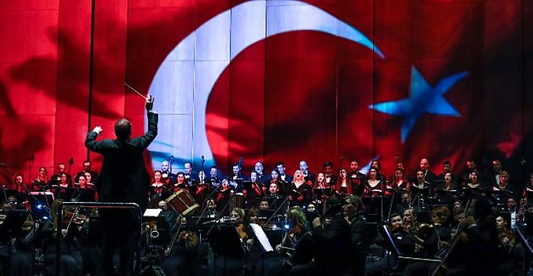AKM’in kalbi Türk Telekom Opera Salonu’nda gala gecesine özel performans