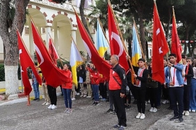 bayindirda-19-mayis-coskuyla-kutlandi.jpg