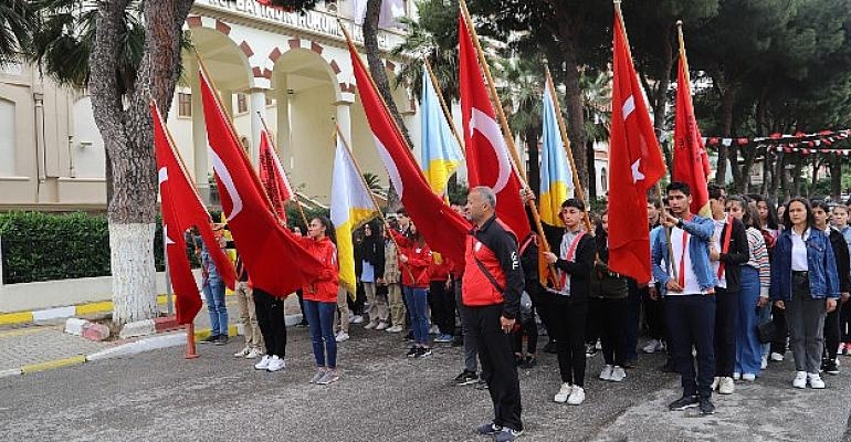 Bayındır’da 19 Mayıs Coşkuyla Kutlandı