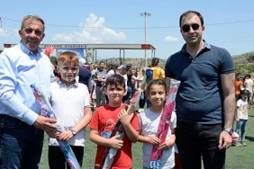 beydagli-cocuklarin-rengarenk-ucurtma-coskusu.jpg