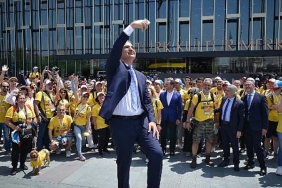 beyoglu-kultur-yolu-festivali-coskuyla-basladi.jpg