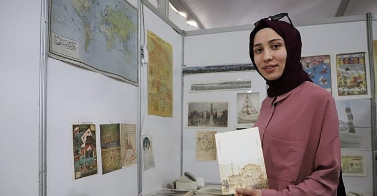 Bir zamanların SMS’i kartpostallar Kitap Fuarında