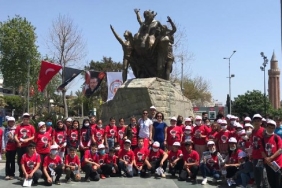 buyuksehir-ogrencilere-antalyayi-gezdiriyor.jpg