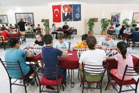 buyuksehirin-kultur-merkezlerinde-genc-satranccilar-yetisiyor.jpg
