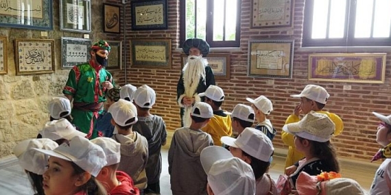 Çocuklar Tarihi ve Geleneksel Sanatları Eğlenerek Öğreniyor