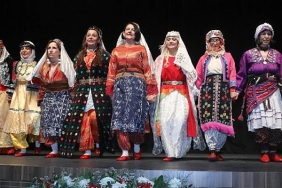dansin-renkleriyle-goz-doldurdular.jpg