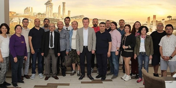 EMD üyeleri hem Bergama’yı dinledi hem tarihi gezdi