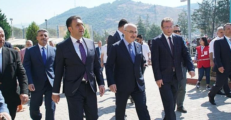 “İmam Hatipliler Bilim, Teknoloji, Kültür, Sanat ve Spor Şenliği”