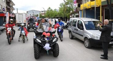 Kartepe’de Dolu Dolu 19 Mayıs