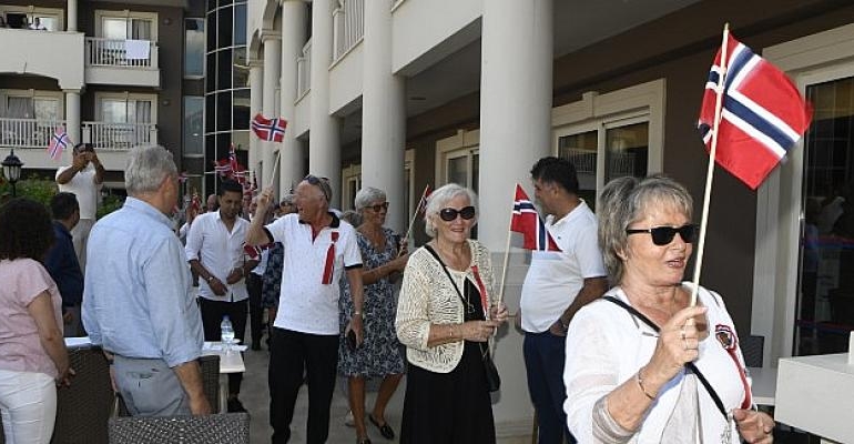 Kemer’de Norveç Milli Bayramı Kutlandı