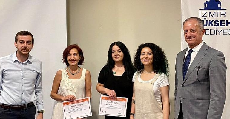 “Mahallemizin Kadınları Sinema Yapıyor” projesi ilk mezunlarını verdi