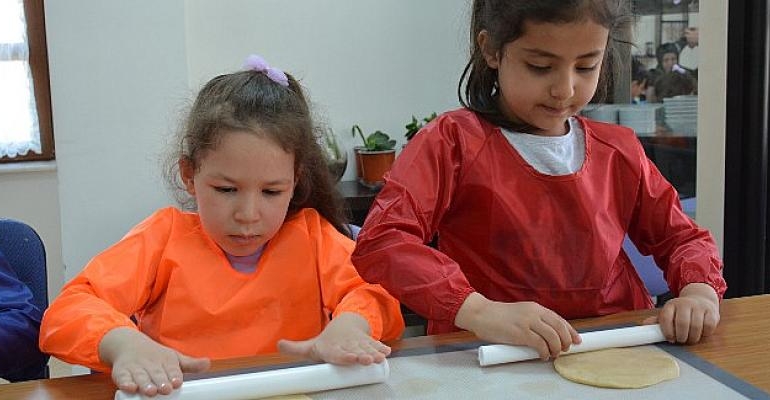Minik Ellerden Regarenk Kurabiye