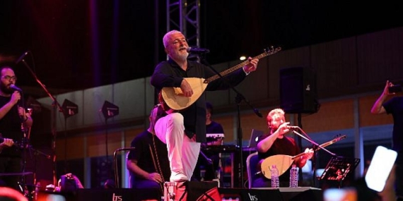 Narlıdere’de Onur Akın Rüzgarı