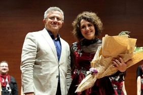 nilufer-coksesli-korodan-muzik-ziyafeti.jpg