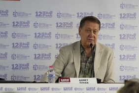 sanatci-ahmet-ozhan-sehvetin-adini-ask-koymuslar.jpg
